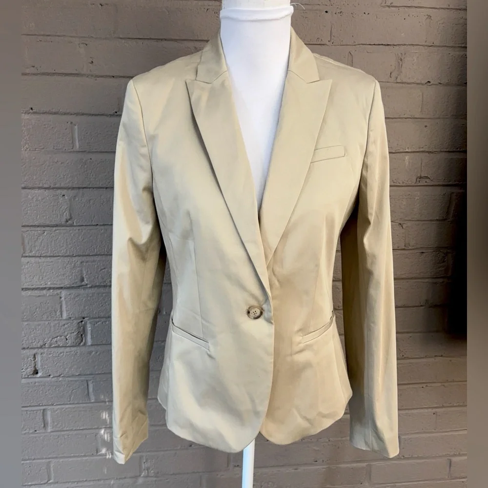 Banana Republic NWT Blazer 4